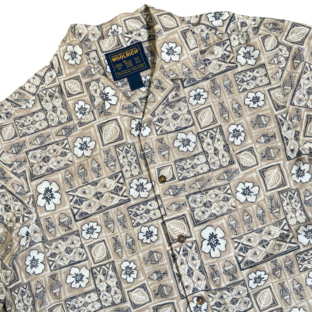Vintage Woolrich John Rich & Bros Men L Tan Hawaiian Fish Floral Camp Shirt